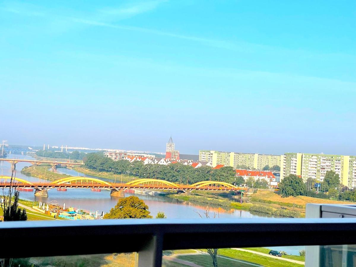 Apartament Z Tarasem I Widokiem Na Odre 弗罗茨瓦夫 外观 照片