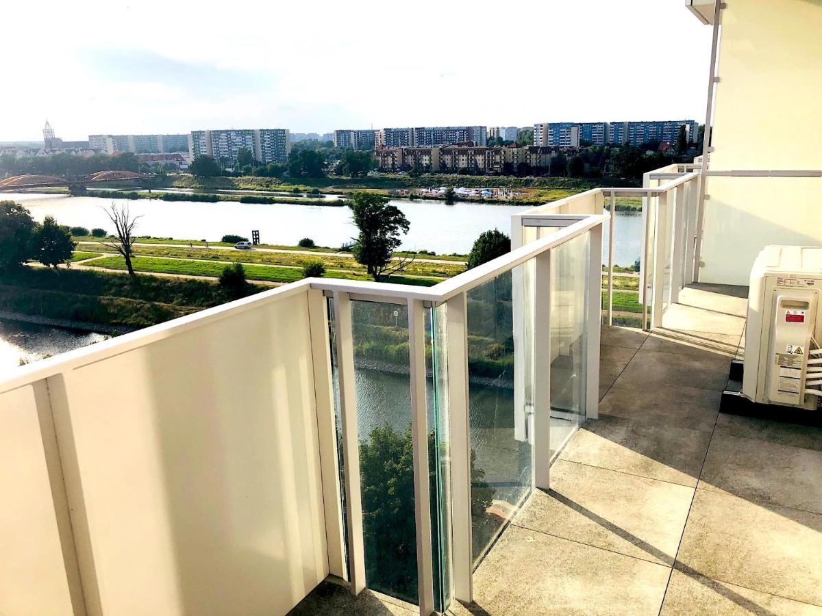 Apartament Z Tarasem I Widokiem Na Odre 弗罗茨瓦夫 外观 照片