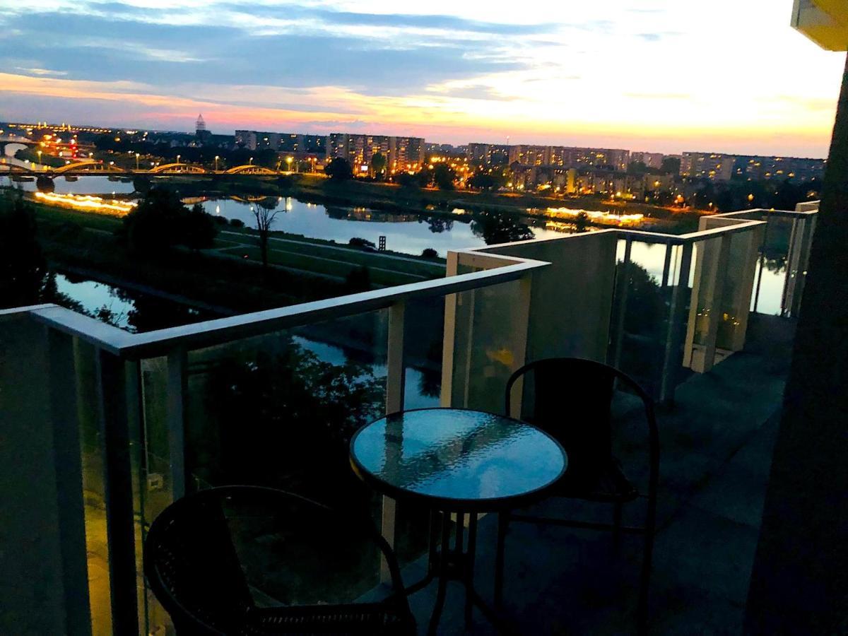 Apartament Z Tarasem I Widokiem Na Odre 弗罗茨瓦夫 外观 照片